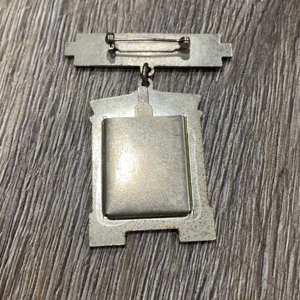 VINTAGE Art Deco Style Mini Frame Pin - Picture 5 of 9